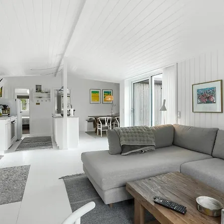 2 Bedroom Gorgeous In Semesterbostad Ringkøbing