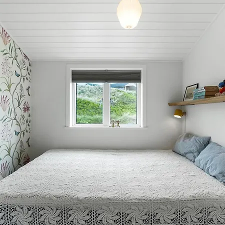 2 Bedroom Beautiful In *